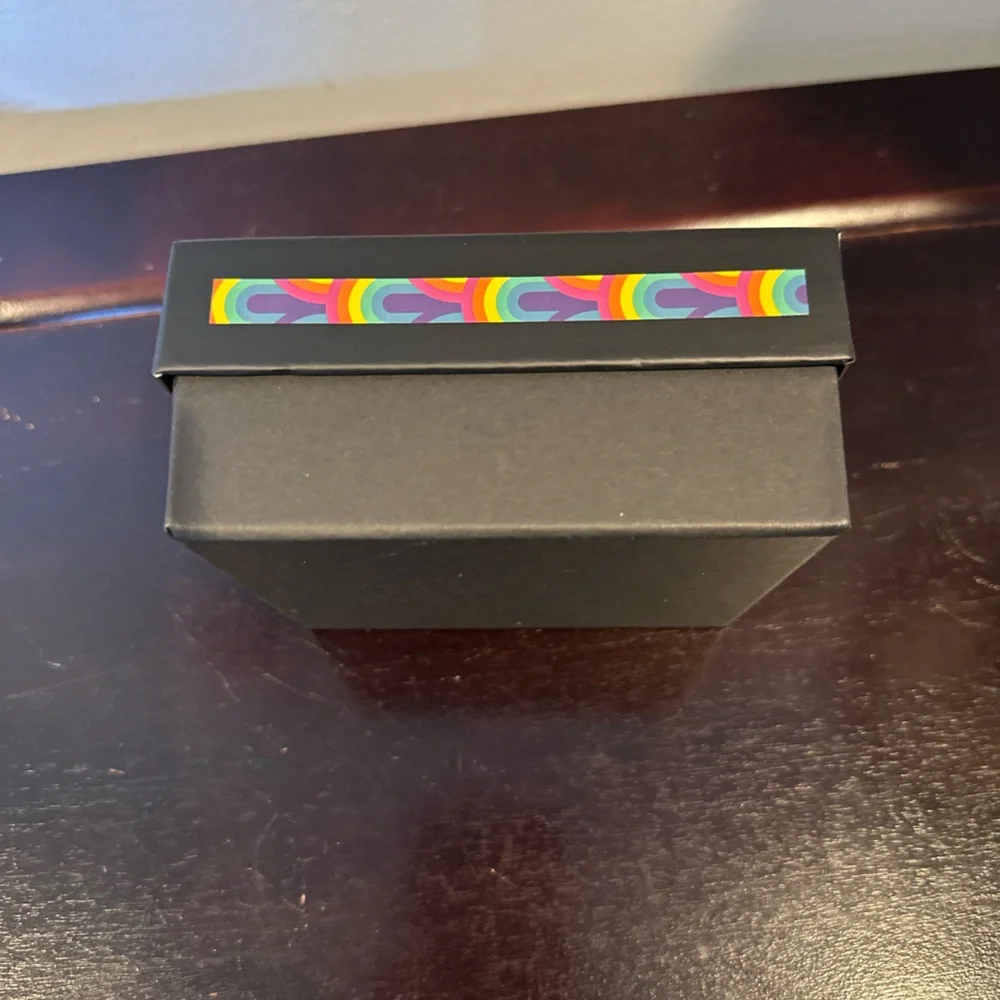 Kurt Geiger Small Gift Box in EUC 4.5”